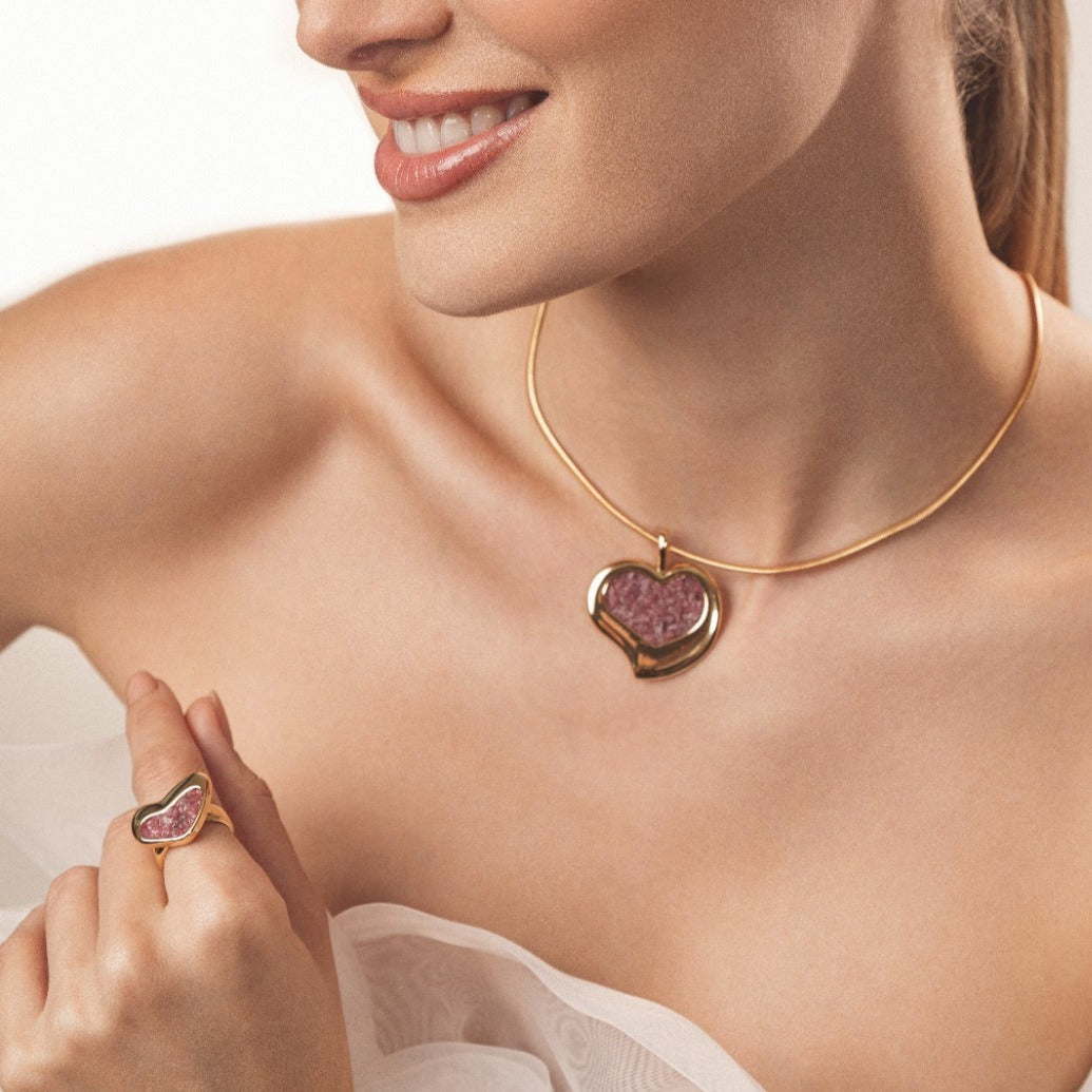 Fragments of the Heart Ring