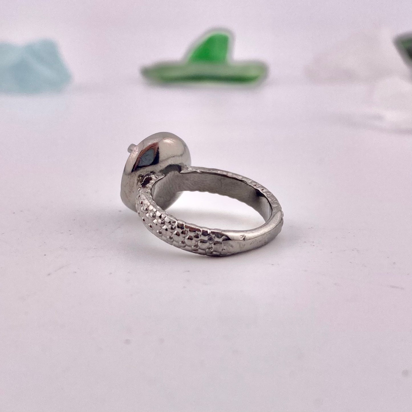 Green Quartz Cabochon Ring