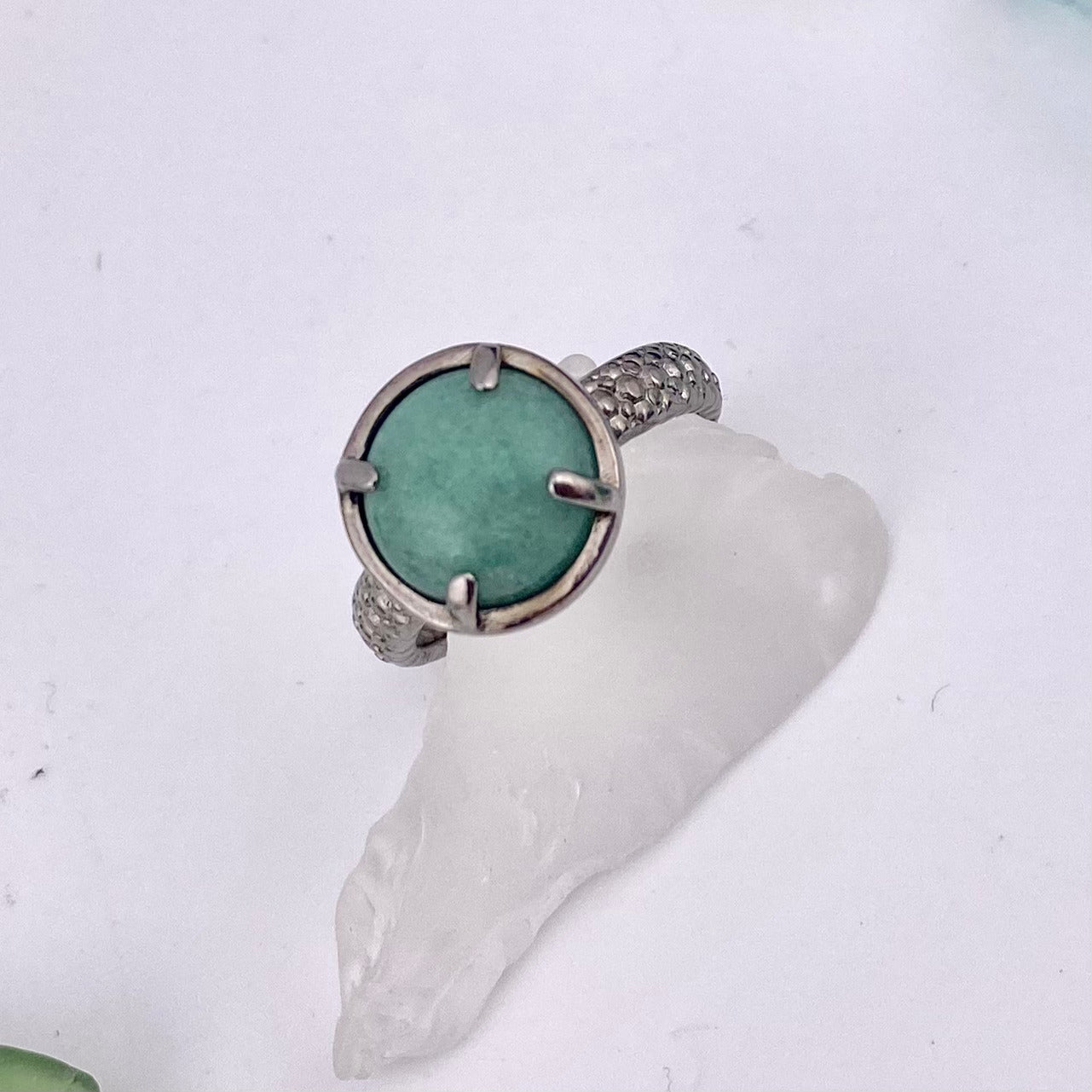 Green Quartz Cabochon Ring