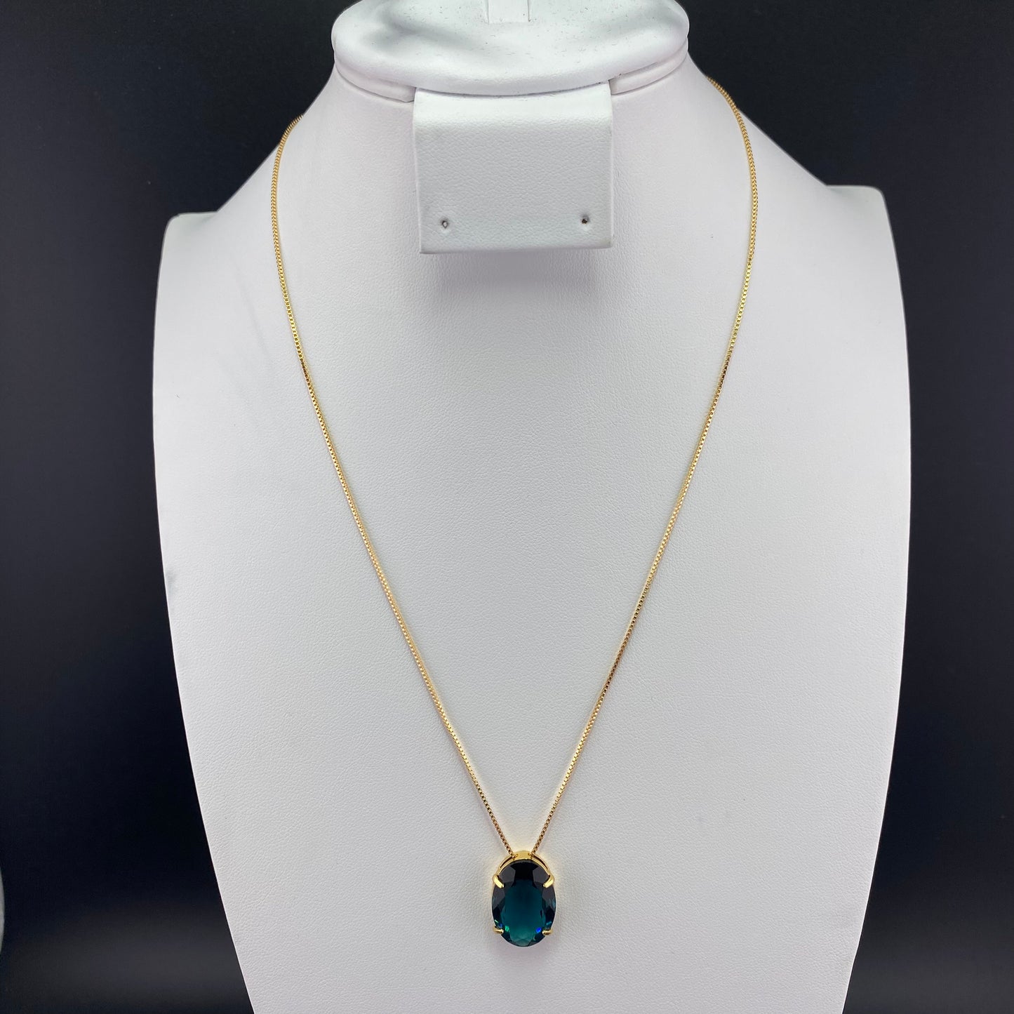 Classic Oval Stone Necklace
