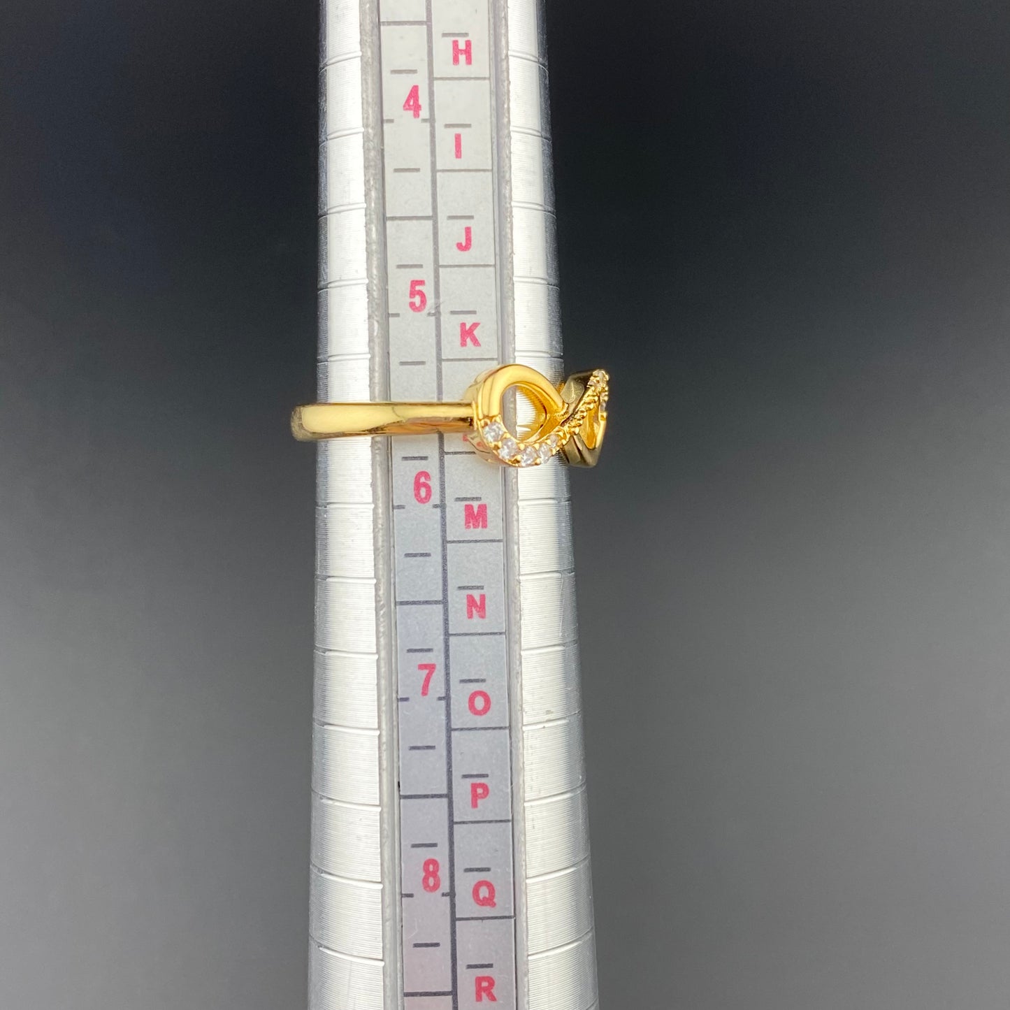 Continuum Infinite Ring