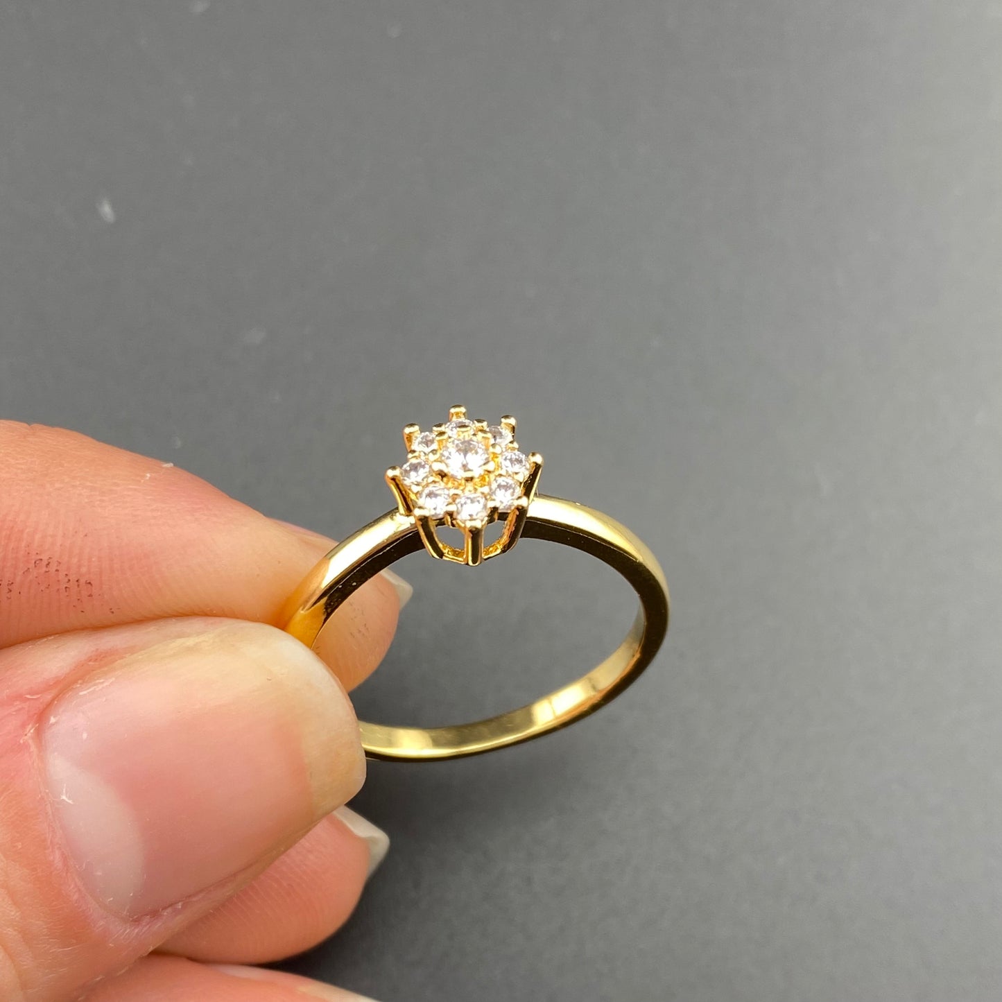Zirconia Flower Solitaire