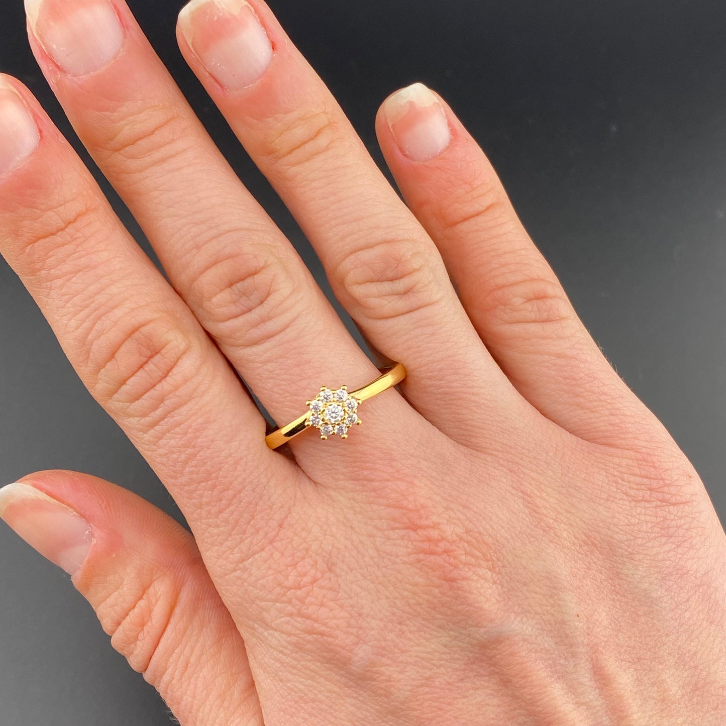 Zirconia Flower Solitaire