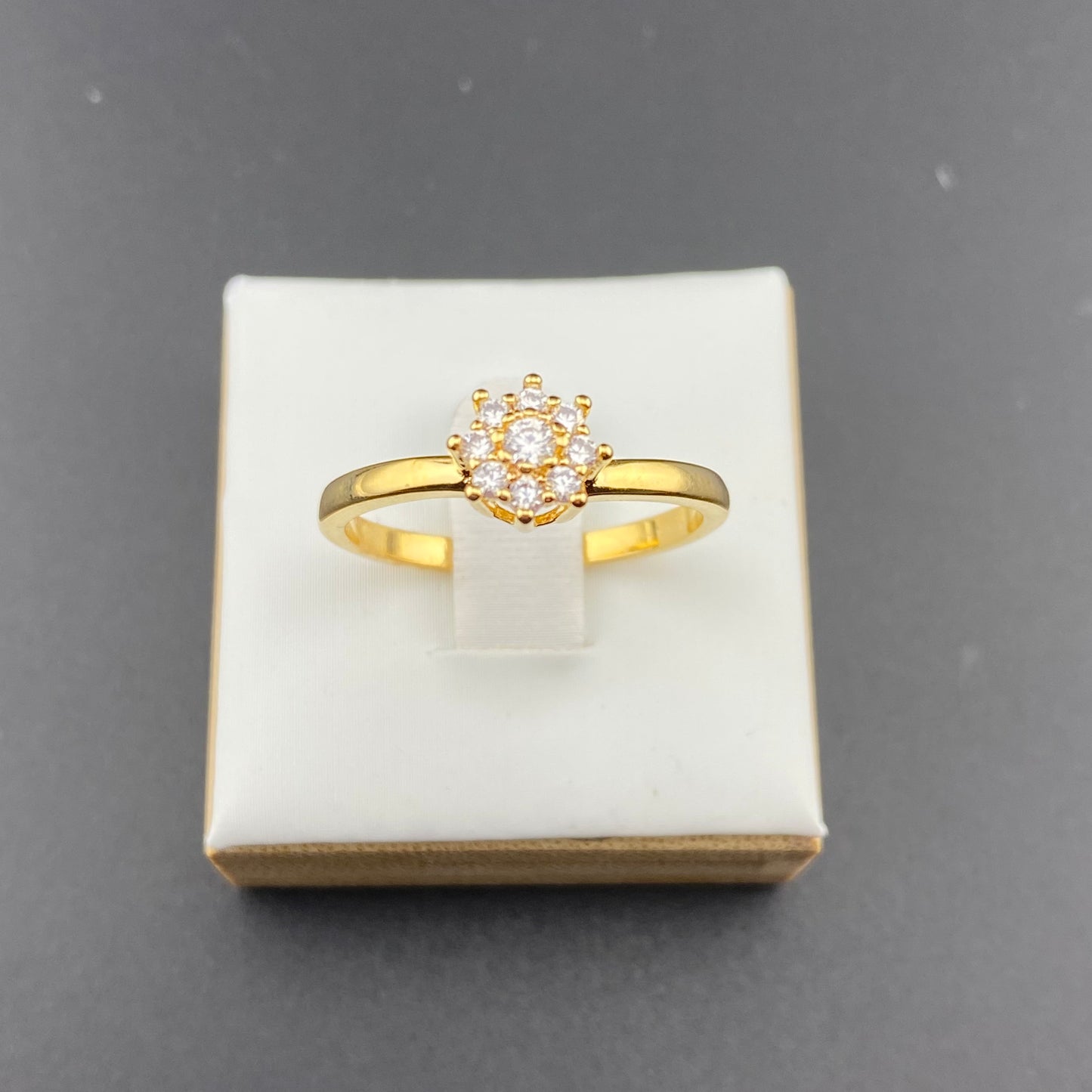 Zirconia Flower Solitaire