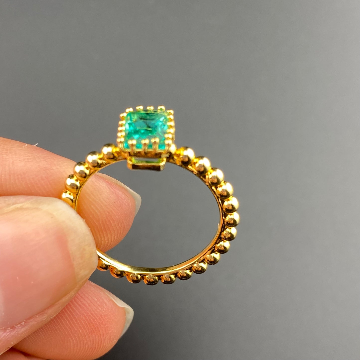 Bubbly Band Rectangle Ring