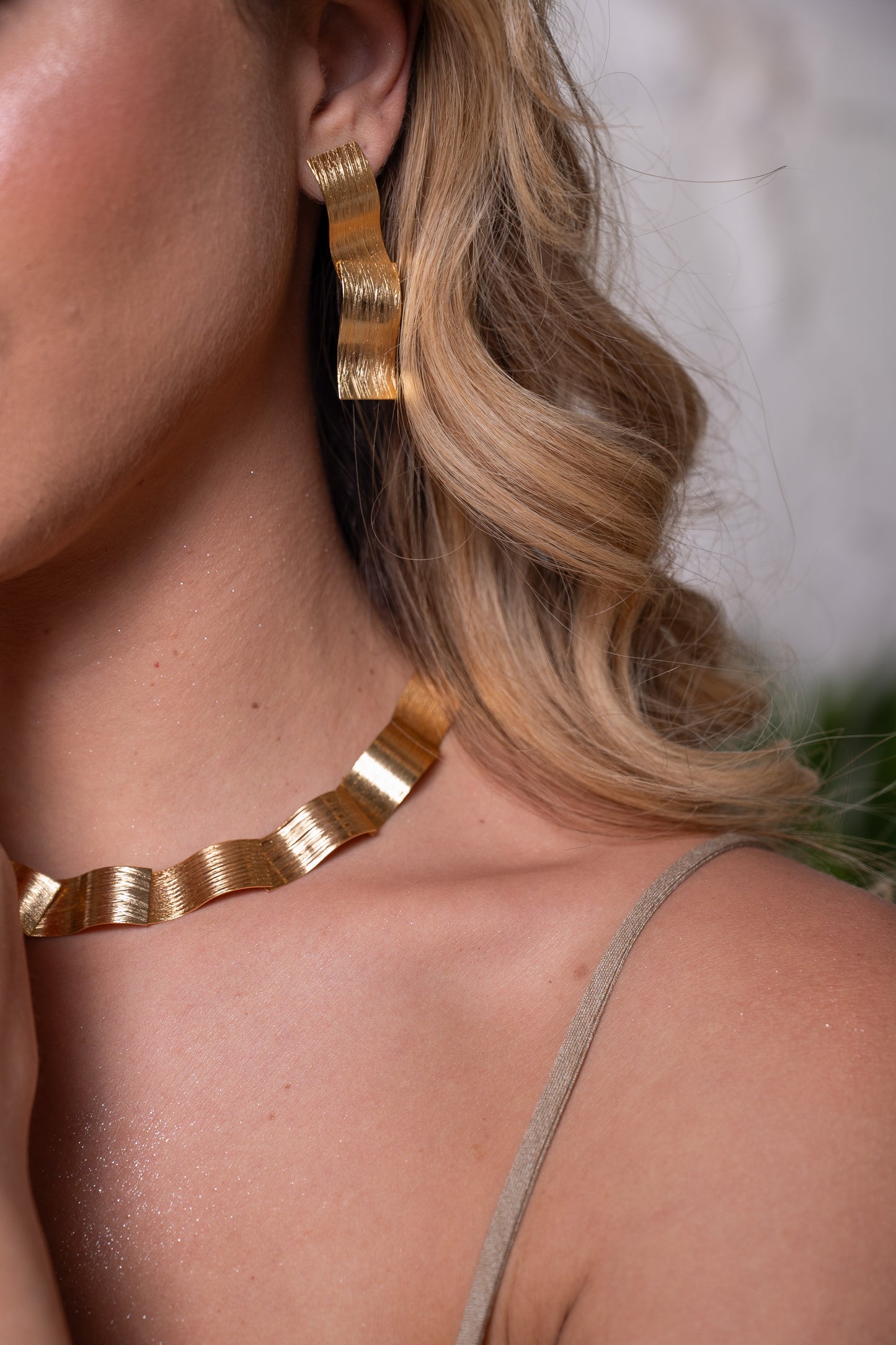 Waved Necklace