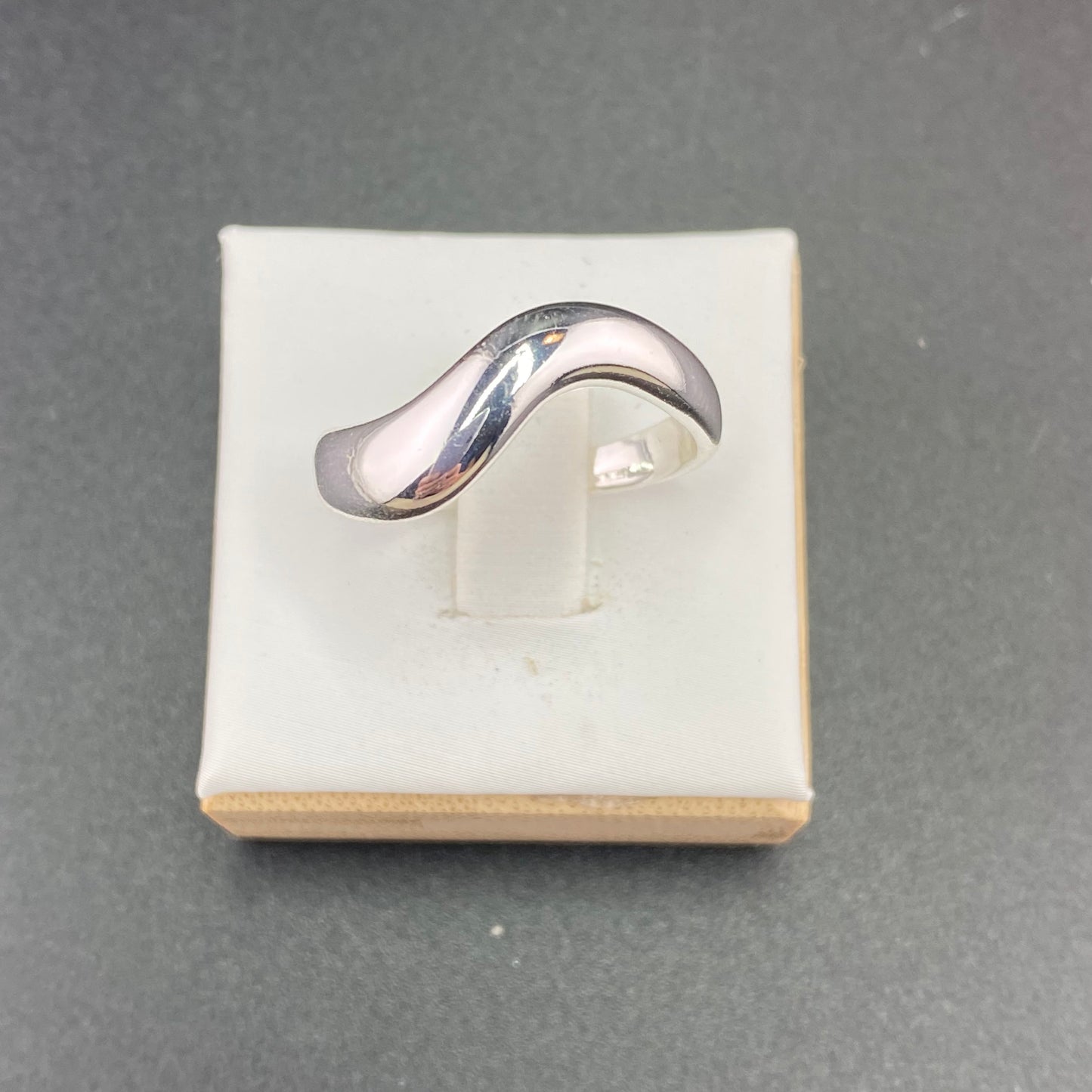 Wavy Ring