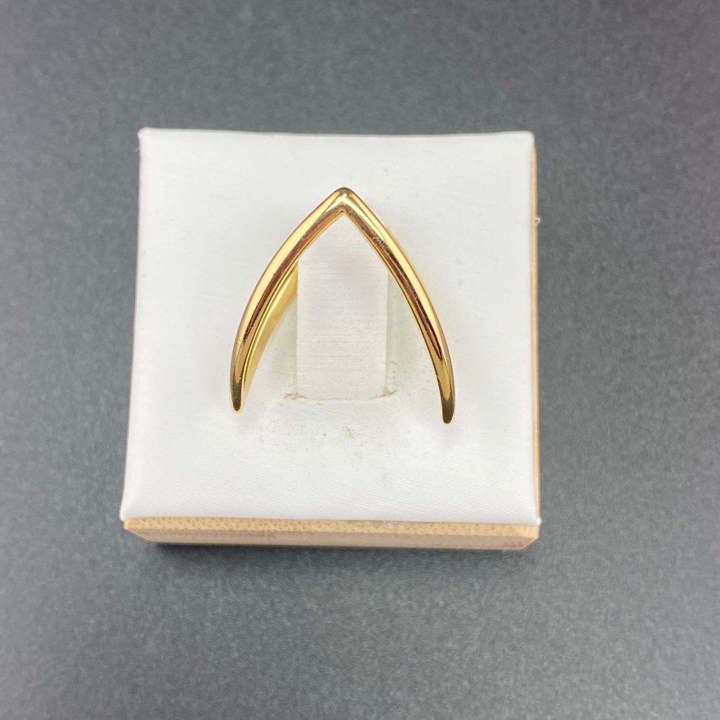 Arrow Ring