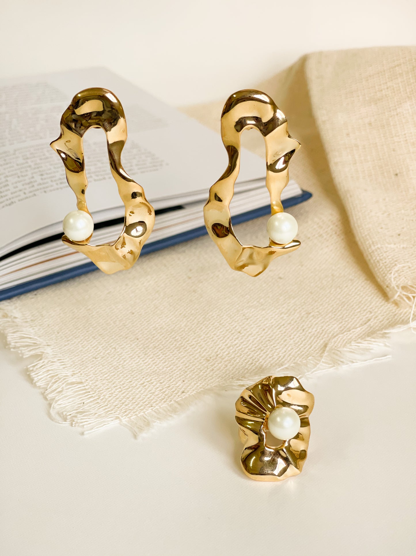 Organic Flower Pearl Ring