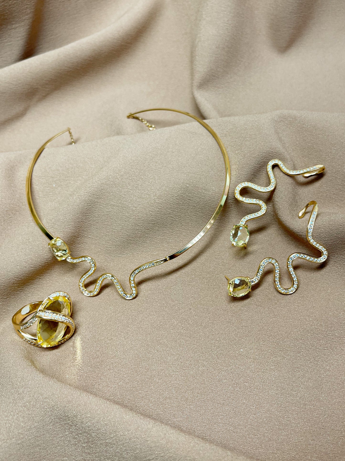 Snake Choker