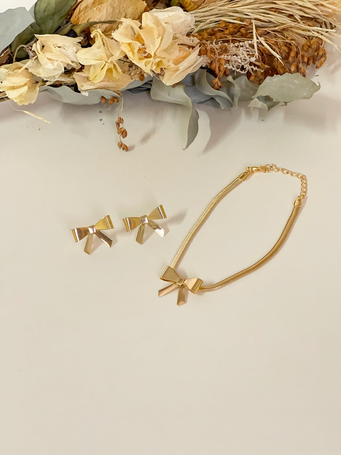 Delicate Bow Set