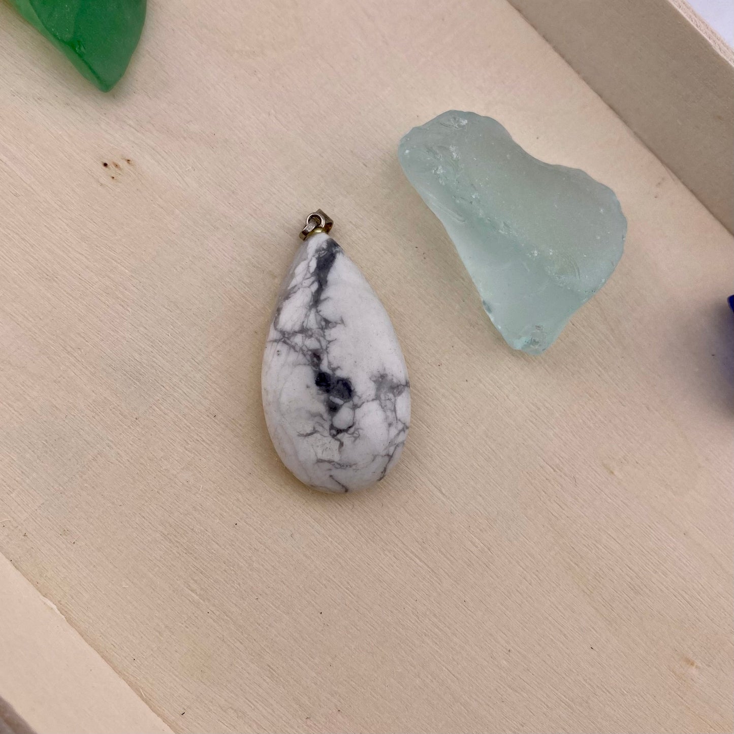 Pear Polished White Howlite Pendant