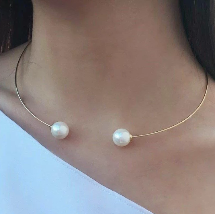 White Pearl Shell Choker