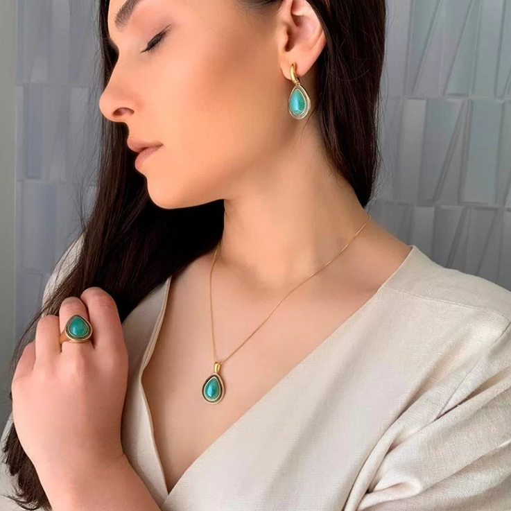 Dark Pearled Crown Necklace
