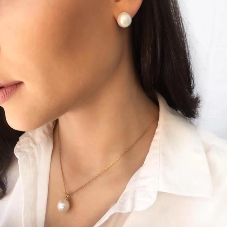 White Pearl Studs