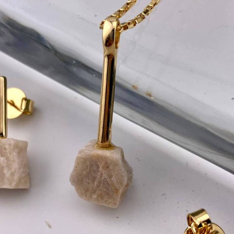 Raw Beige Amazonite Necklace