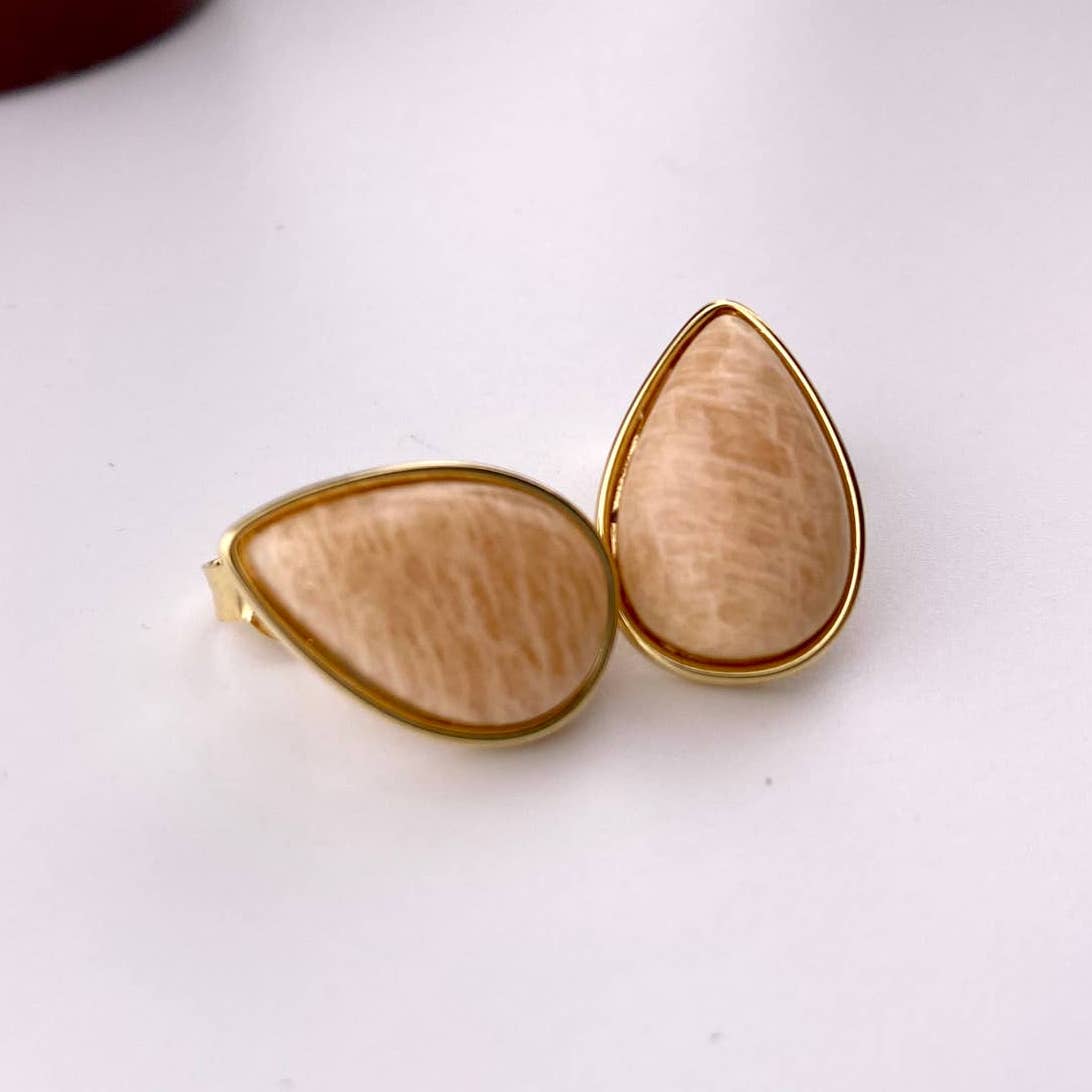 Beige Amazonite Teardrop Earring