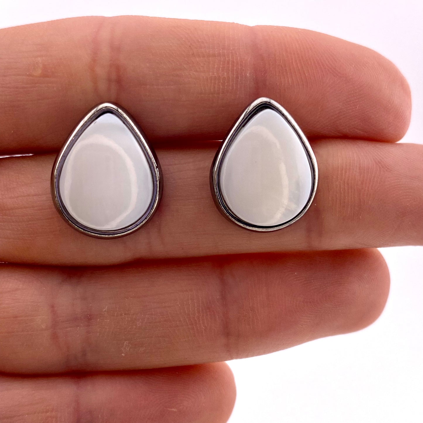 Mother of Pearl Pear Shaped Earrings